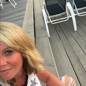 Meet your Posher, Andrea